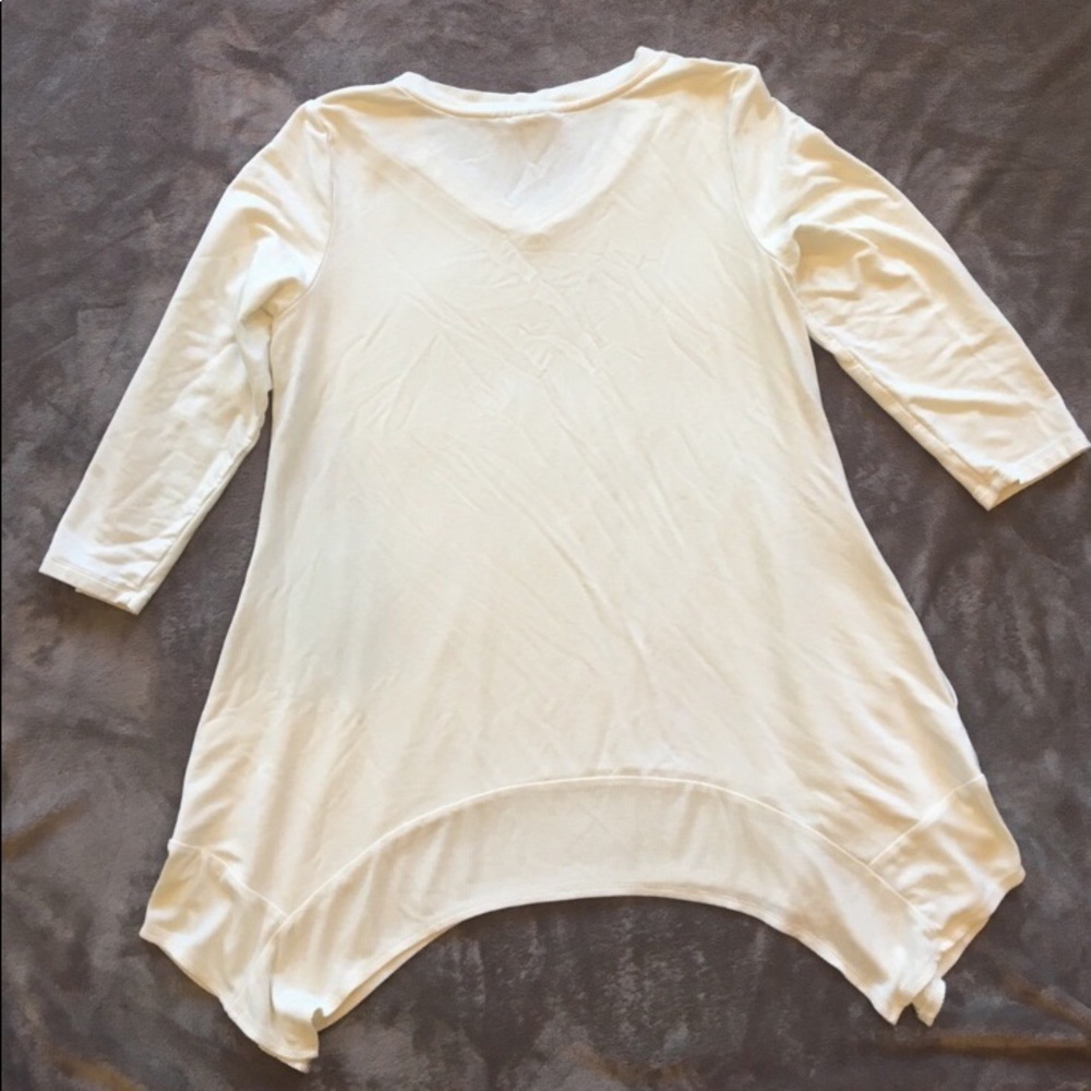 LOGO Lounge cream top. Size M. - Picture 3 of 3